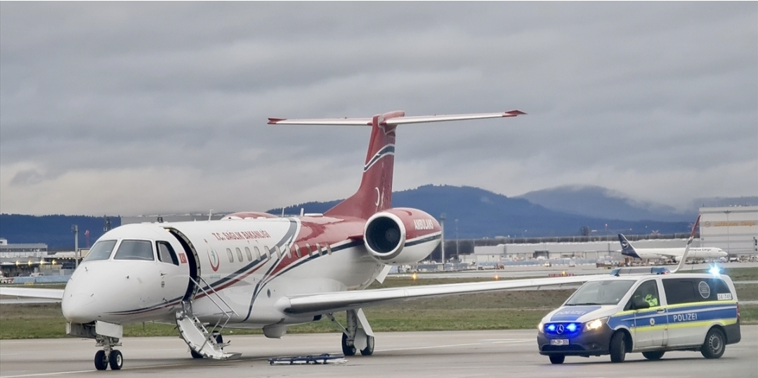 Gurbetçi Hasta Ambulans Uçakla Türkiye’ye Götürüldü.