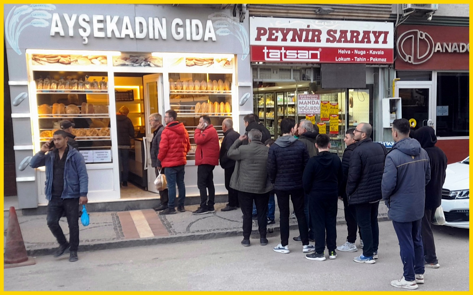 Dolu dolu lezzetin en saf hali Ayşekadın Fırın’da Ramazan pidesi