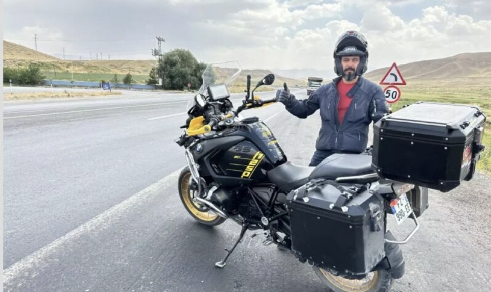 Gurbetçi Vatandaş Motorsikletiyle 6 Bin Kilometre Kat Ederek Türkiye’ye Ulaştı.