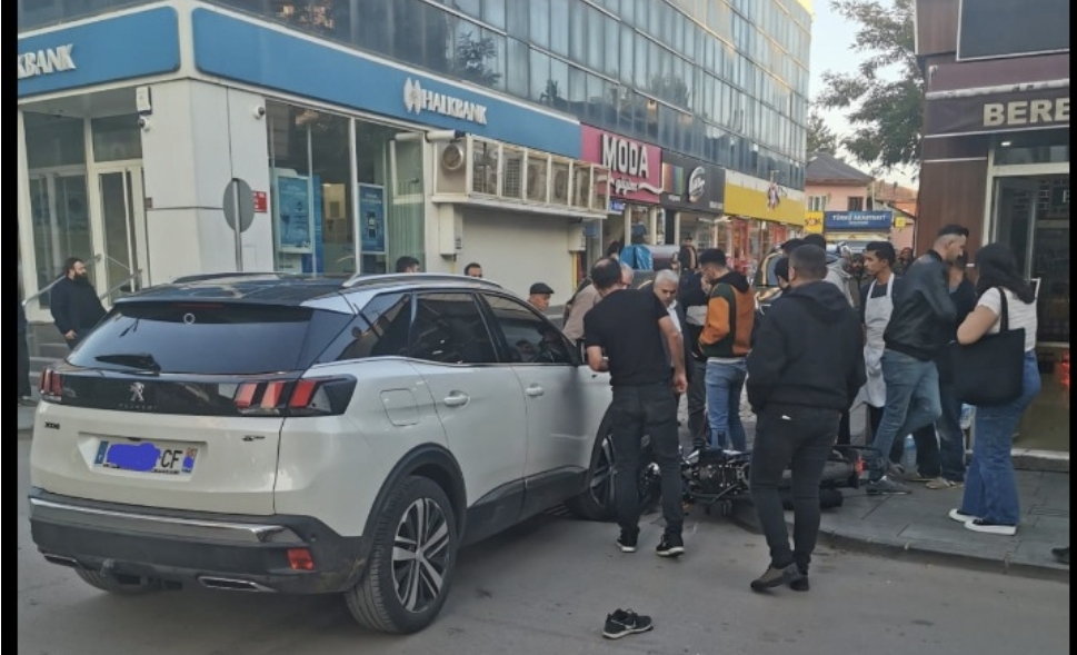 Gurbetçi Vatandaş, Motorsiklet Sürücüsüne Çarptı.