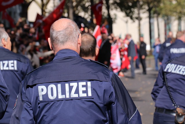 Eski Eşi Tarafından ‘Ölümle Tehdit Edilen’ Gurbetçi Kadını, Polis Kurtardı.