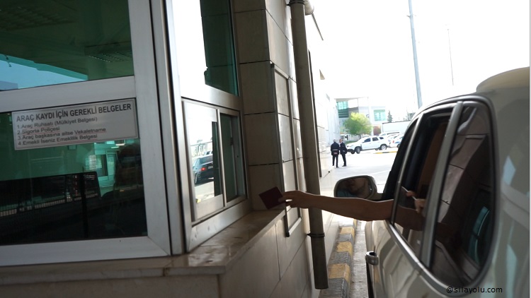Yabancı plakalı araçla uzun süre Türkiye’de kalan yabancılar için rehber.