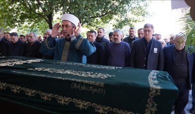 Cansız Bedeni Kanalda Bulunan Gurbetçi Profesör Memleketinde Toprağa verildi.