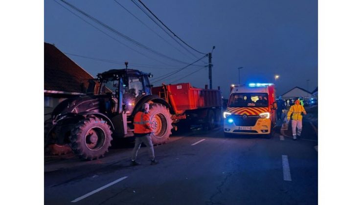 10 Yaşındaki Küçük Ela, Traktörün Çarpmasıyla Hayatını Kaybetti.