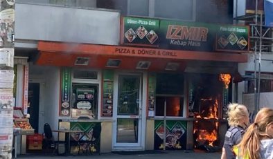 Almanya’da bir dönercide çıkan yangında, 5 yaşındaki kız çocuğu hayatını kaybetti.