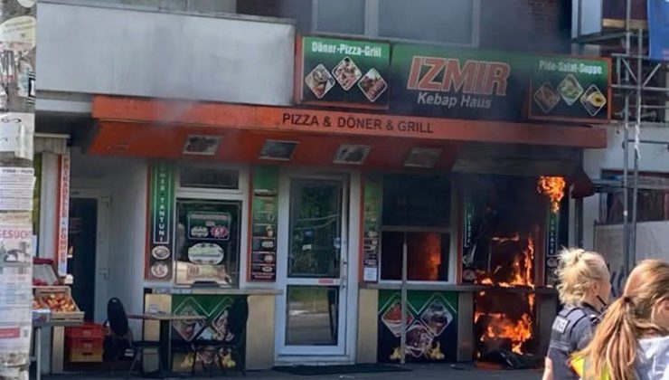 Almanya’da bir dönercide çıkan yangında, 5 yaşındaki kız çocuğu hayatını kaybetti.