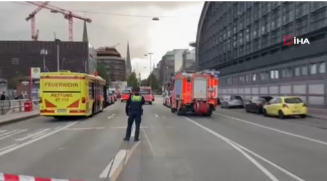 Hamburg’da tren garında bıçaklı saldırı: 3 ağır 12 yaralı