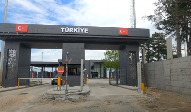 Kapıkule’de Önlemler Artırılıyor. PTT ve Ziraat Bankası Gişeleri Kuruluyor.