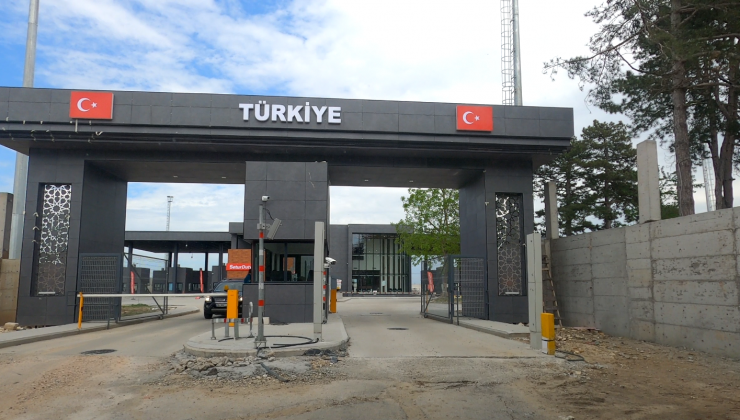 Kapıkule’de Önlemler Artırılıyor. PTT ve Ziraat Bankası Gişeleri Kuruluyor.
