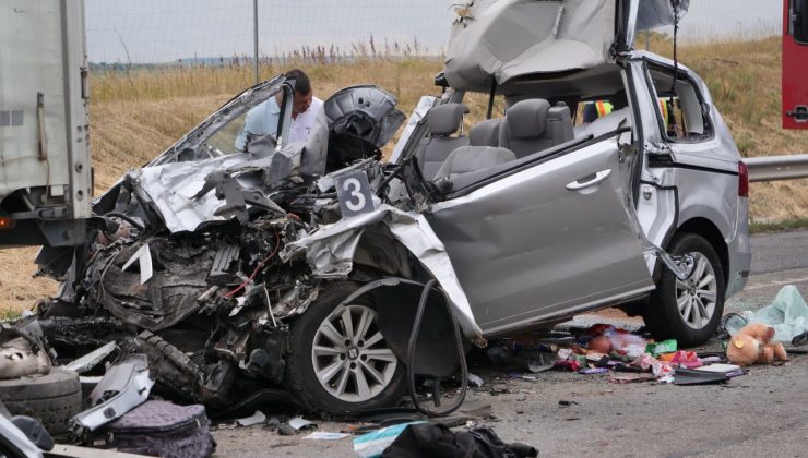 Macaristan’da İngiliz  Plakalı Araç Kaza Yaptı. 4 Ölü, 3 Ağır Yaralı.