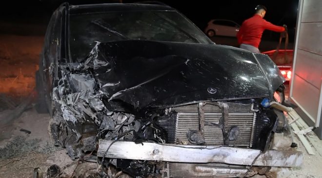 Alkollü Sürücü, Gurbetçi Ailenin Aracına Çarptı: 3 Yaralı.