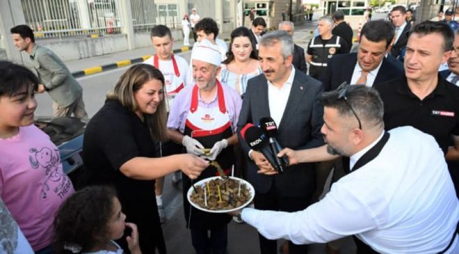 Devlet Erkânı, Kapıkule’de Gurbetçileri Yöresel Lezzetlerle Karşıladı.