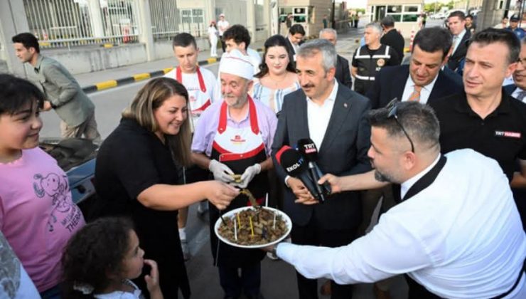 Devlet Erkânı, Kapıkule’de Gurbetçileri Yöresel Lezzetlerle Karşıladı.