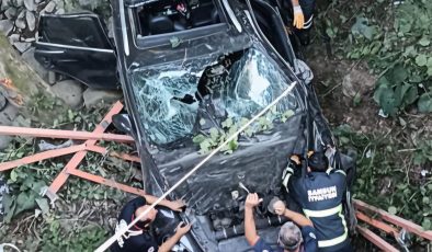 Samsun’da Feci Kaza: 12 Yaşındaki Türk Çocuğu Şoför Hayatını Kaybetti, 3 Yaralı.