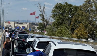 Gurbetçiler Memlekete Veda Ediyor