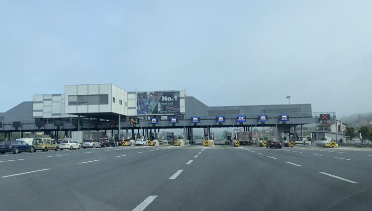 Türkiye’den Dönen Gurbetçi Ailenin Aracında 12 Bin 600 Avroluk Altın Takı Tespit Edildi.