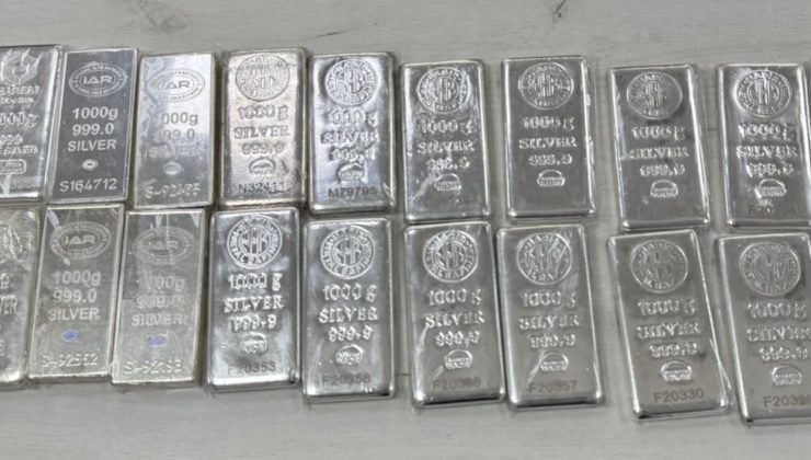 Türkiye’den Gelen Araçta  20 Kilo Gümüş Külçe Ele Geçirildi.