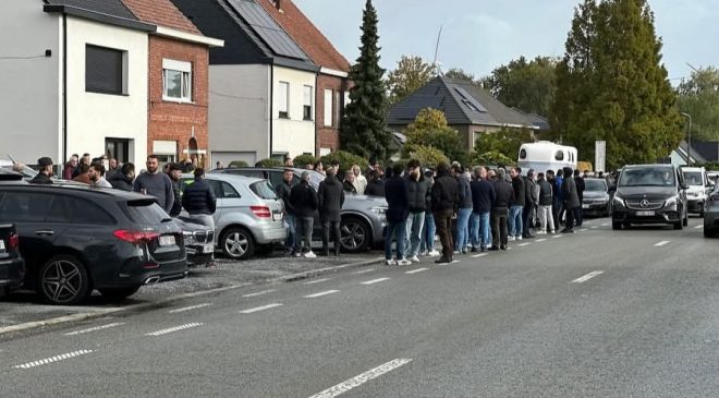 Üç Gurbetçi Genç Trafik Kazasında Hayatını Kaybetti.