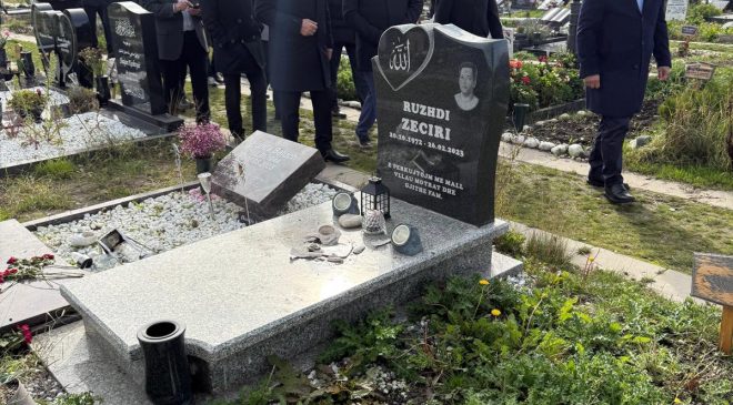 Almanya’da Müslüman Mezarlığına Çirkin Saldırı