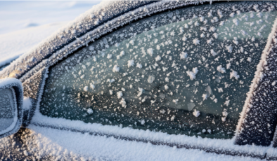 Aracınızın Donmuş Kapı Kilidini Basit Bant Taktiği İle Koruyabilirsiniz