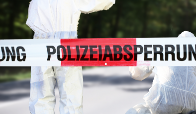 Almanya‘da otoyolda bir kadına ait olduğu belirlenen ceset parçaları bulundu