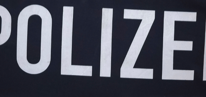 Bochum’da Şok Olay: Polis İşitme Engelli 12 Yaşındaki Kızı Vurdu