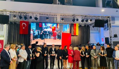 TAYSD’de Eğitime 20. Yıl Etkinliğinde: Yardım Sever Kalpleri Gelsenkirchen’de Buluşturdu! (GALERİE)