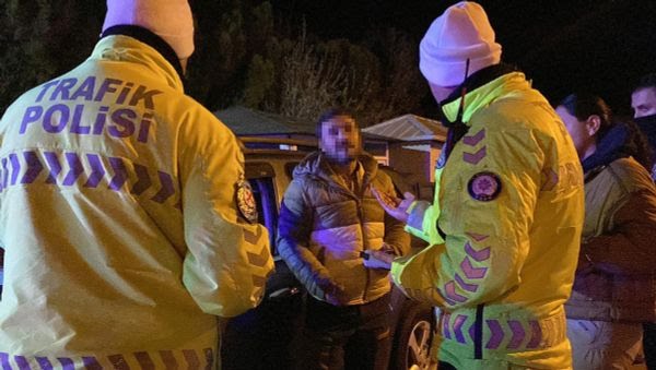 Ehliyet Süresi Dolan Gurbetçi Vatandaşın Aracı Bağlandı.