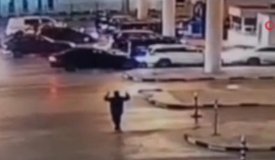 Kapıkule’de Korkunç Kaza: Gümrük Memuru İki Araç Arasında Sıkıştı!