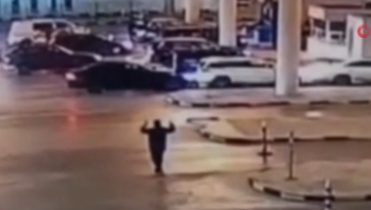 Kapıkule’de Korkunç Kaza: Gümrük Memuru İki Araç Arasında Sıkıştı!