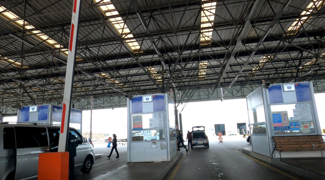 Türk Tır Şoförlerinden ‘Çorba Parası’ Adı Altın Rüşvet Alan Gümrük Memurları Cezaya Çarptırıldı.