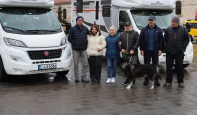50 Yıldır Yurt Dışında Yaşayan  İki Arkadaş, Karavanla Türkiye’yi Geziyor.