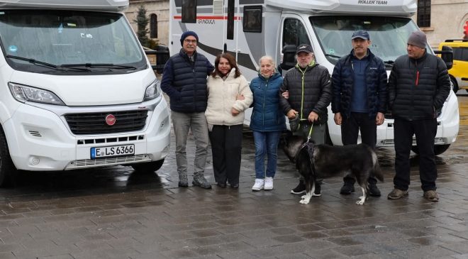 50 Yıldır Yurt Dışında Yaşayan  İki Arkadaş, Karavanla Türkiye’yi Geziyor.