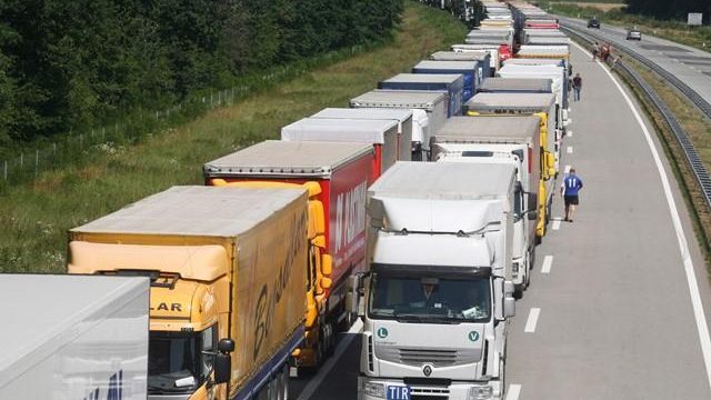 AB Sınırlarında Lojistik Krizi: AB, Sırbistan Ulaştırma Topluluğu’nun önerilerini reddetti – Yeni protestolar geliyor