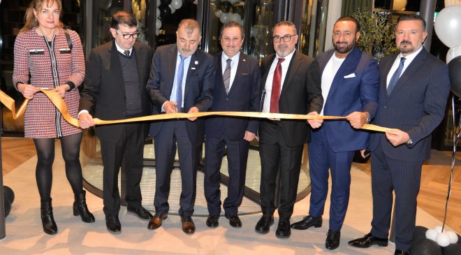 Edelstaal Group İnternational Simtronic 45. Yılını Radisson Hotelde Kutladı