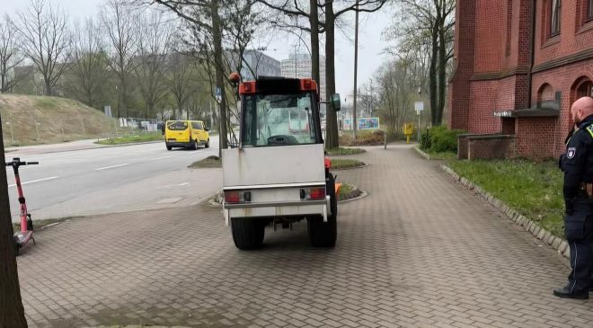 Sinirlerine Hakim Olmayan Gurbetçi Vatandaş, Kepçeyle Belediye Binasını Bastı.