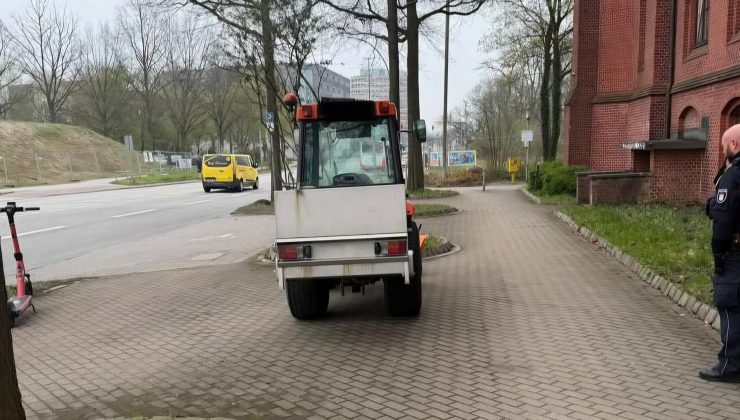 Sinirlerine Hakim Olmayan Gurbetçi Vatandaş, Kepçeyle Belediye Binasını Bastı.