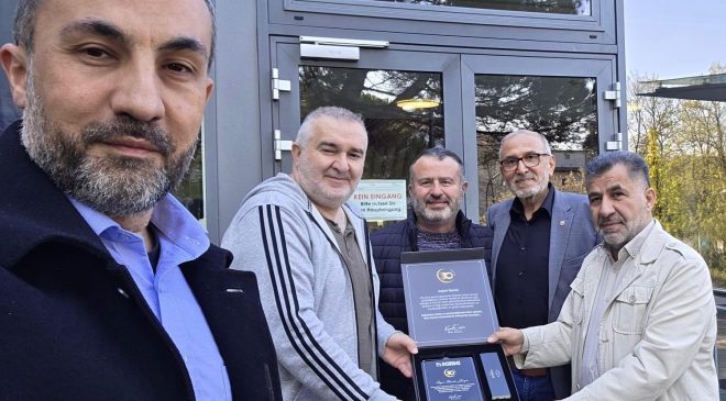 IGMG’den 30 Yıllık Üyelere Anlamlı Vefa: Plaketler Takdim Edilmeye Başlandı