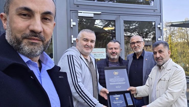 IGMG’den 30 Yıllık Üyelere Anlamlı Vefa: Plaketler Takdim Edilmeye Başlandı