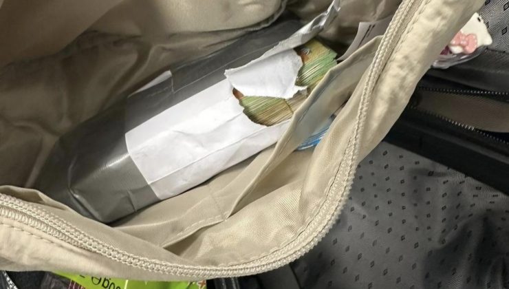 Antalya’ya Seyahat Eden Yolcunun Çantasında 45 Bin Avro Nakit Para Tespit Edildi.