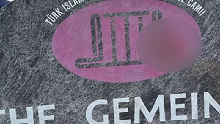 Almanya’da Bir Camiye Çirkin Saldırı: Cami Girişine Domuz Başı Bırakıldı ve Kanla Kirletildi.