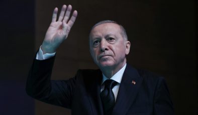 Cumhurbaşkanı Erdoğan: ” Gurbetçiler Canımızdan Birer Parçadır”.