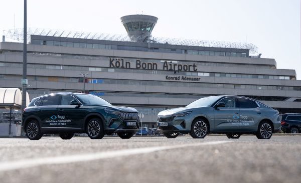 TOGG, Köln Bonn Havalimanı’nda ziyaretçilerle ve yolcular ile buluşuyor