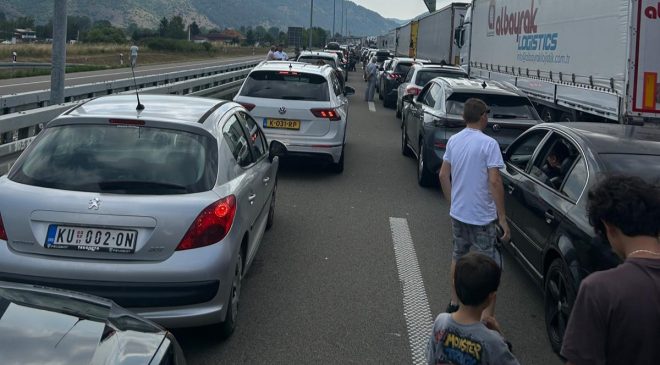 Avrupalı Türklerin Sıla Yolu Çilesi Sürüyor: Sınır Kapılarında Saatler Süren Bekleyiş