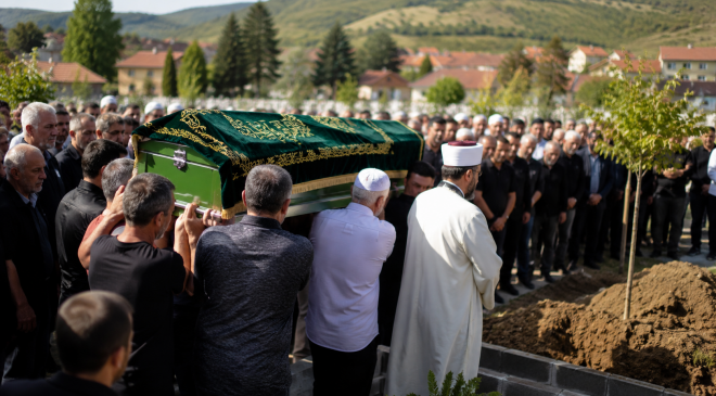 Sılayolunda Vefat Eden Gurbetçi Vatandaşın Naaşı Memleketinde Toprağa Verildi.