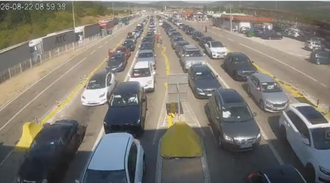 Sırbistan Sınır Kapılarında Son Durum: İşte Bekleme Süreleri!