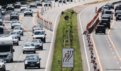 Almanya’da Hafta Sonu Trafik Çilesi : A3, A7 ve A8’de Uzun Kuyruklar Bekleniyor!